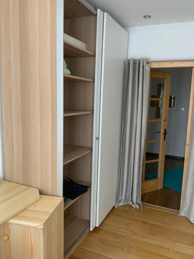 Ferien/ Monteurzimmer Mit Gemeinsam Wozi, Kue, Bad, Wlan มัคเดอบวร์ก ภายนอก รูปภาพ